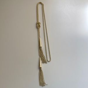 Kendra Scott necklace